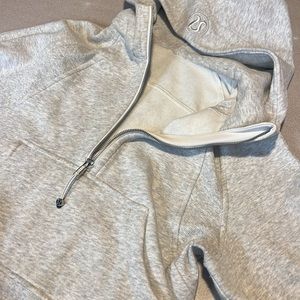 Lululemon women’s scuba jacket